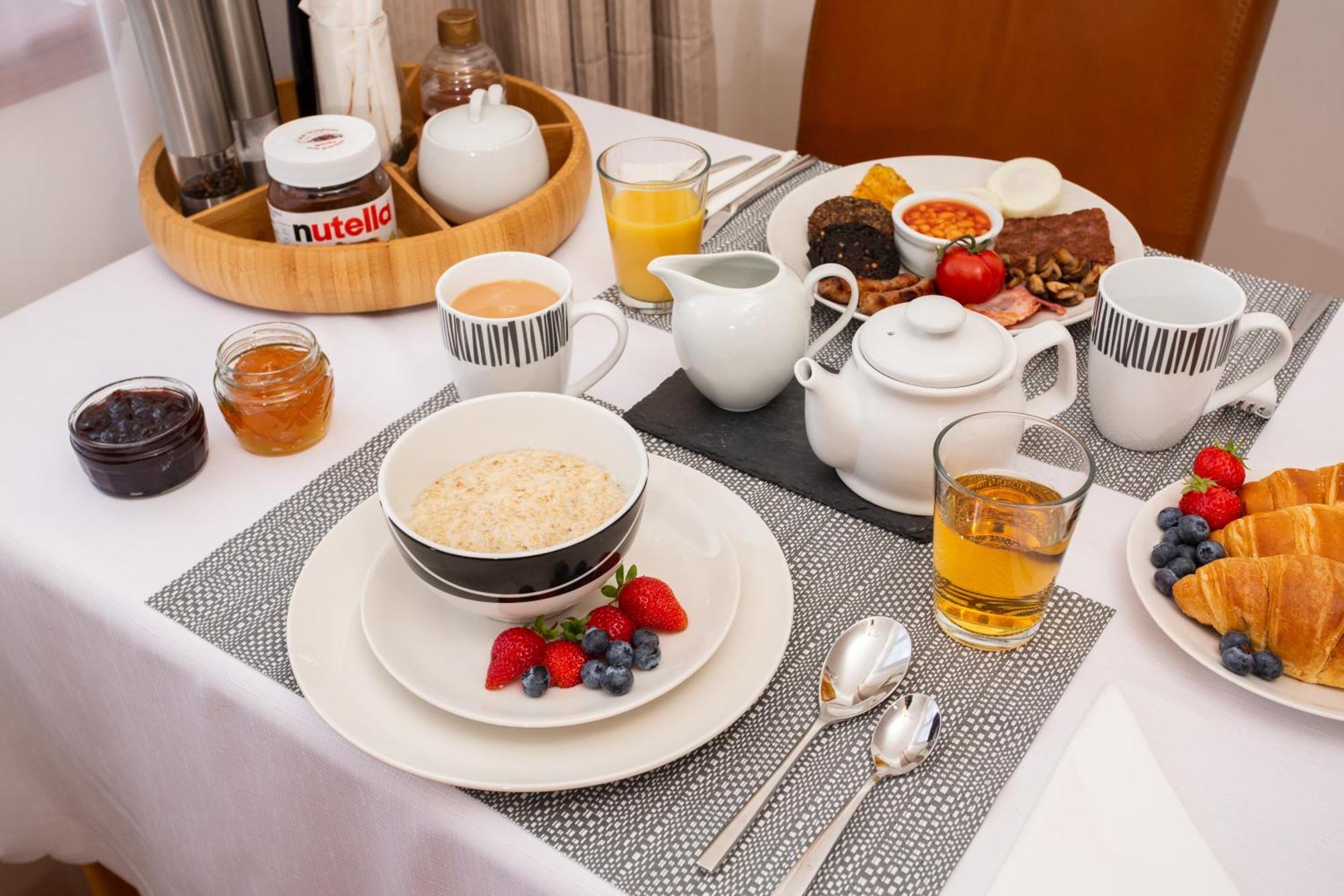 Beechwood Lodge Guesthouse Олнесс Екстер'єр фото